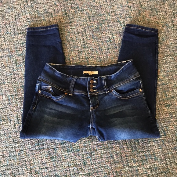 YMI - “Wanna Betta Butt?” Cropped Jeans - Picture 6 of 13